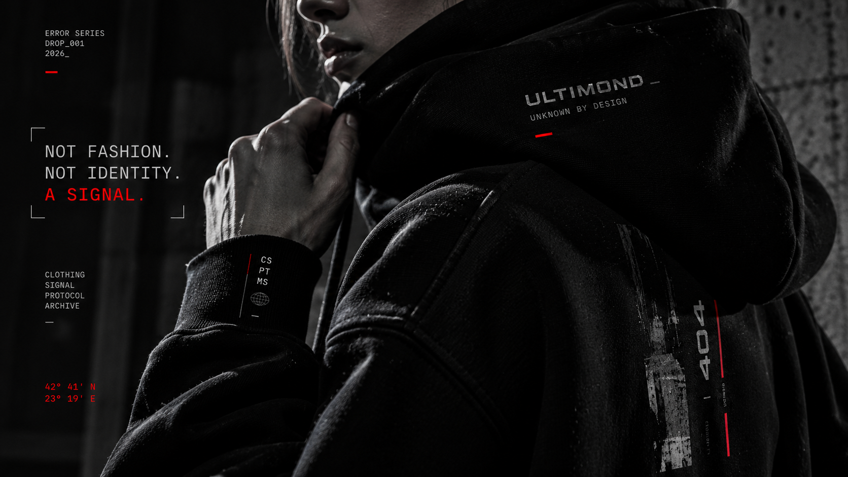 Детайл на материя и знак ULTIMOND